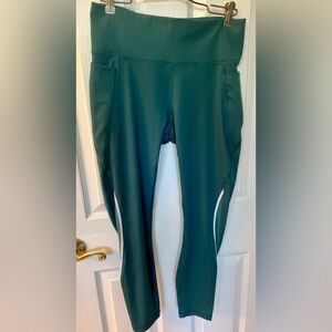 NWOT Members Mark Work It Out Athletic Leggings Sz L Teal color